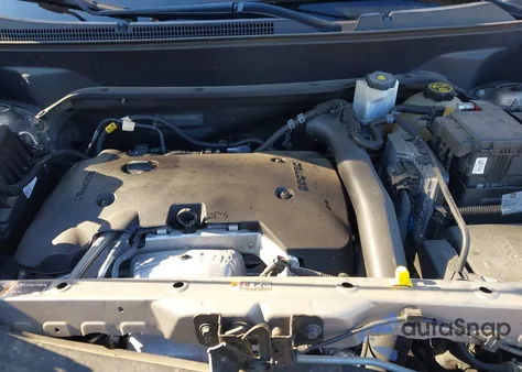 2019 Chevrolet Equinox Premier z USA, uszkodzony, nr VIN 3GNAXYEX4KS530642